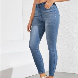 Stonewash Skinny Jeans